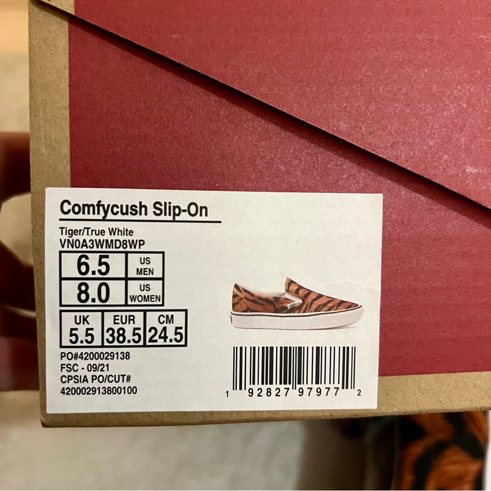 SOLD*** Vans Tiger Comfycush Slip-on - Picture 9 of 9